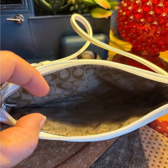 Coach Limited Edition Polka Dot Leather Wristlet - Picture 3 of 4